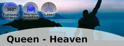 Ein Mann  reckt den Arm hoch, ein Haus am Wasser von hinten (Umrisse) und Berge sind zu sehen. Links sind drei Icons mit 360° FulldomeVideo, Sternenprojekt und Laser zu sehen.